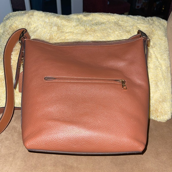 Coach - Picture 2 of 6